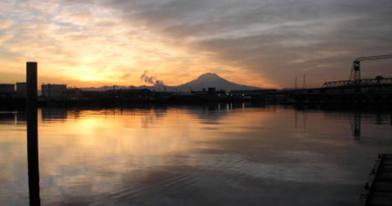 Sunrise angles at Mt Rainier; Photo by Morf Morford