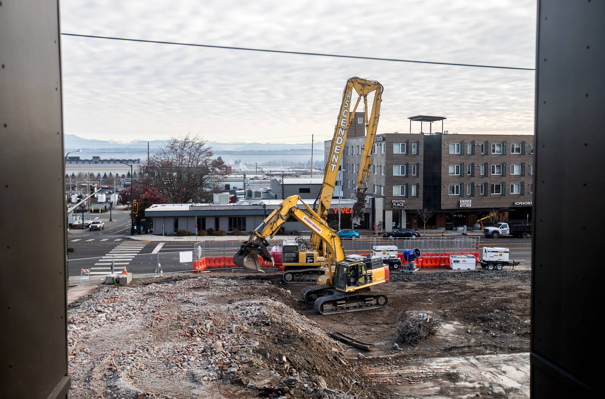 Construction site in Everett, Washington. Construction firms are among those reporting job losses in March 2024. (Sound Publishing file photo)