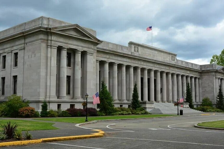 WA Supreme Court considers cutting public defender caseloads