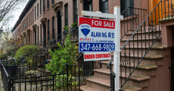 A sign advertising a home for sale is displayed outside of a Brooklyn brownstone on April 11, 2024 in New York City. As consumer inflation remained high last month, Americans are seeing steep increases in the price of rent, home, gas and food among other essential items. The continued rise in inflation means that the Federal Reserve is unlikely to cut interest rates anytime soon. (Photo by Spencer Platt/Getty Images)